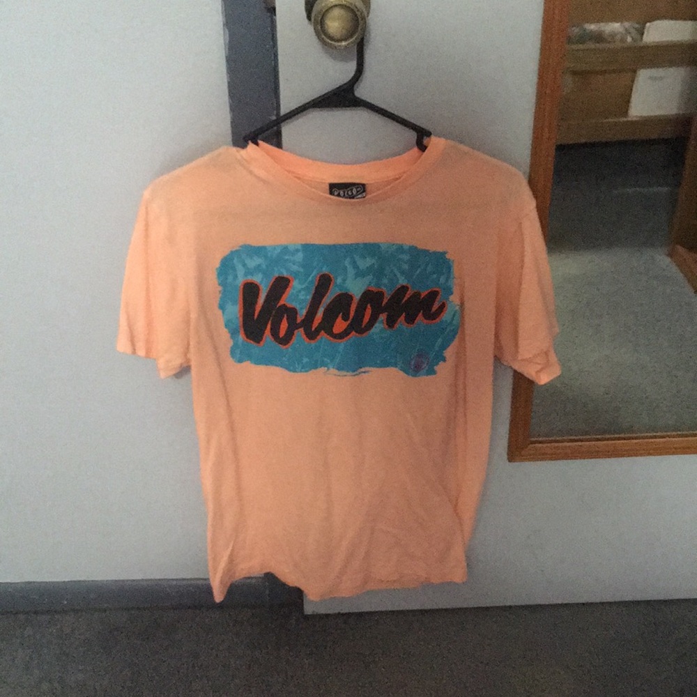 Volcom tee